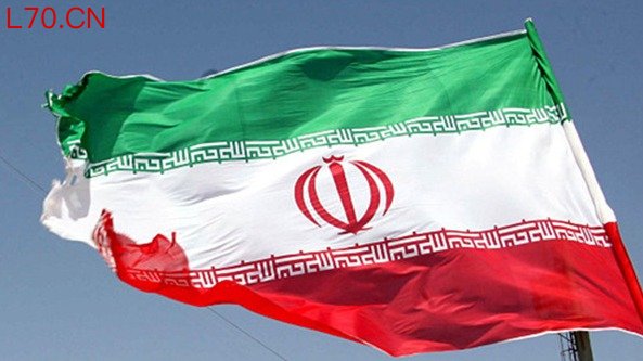 以军称空袭伊朗石化设施和弹道导弹阵地